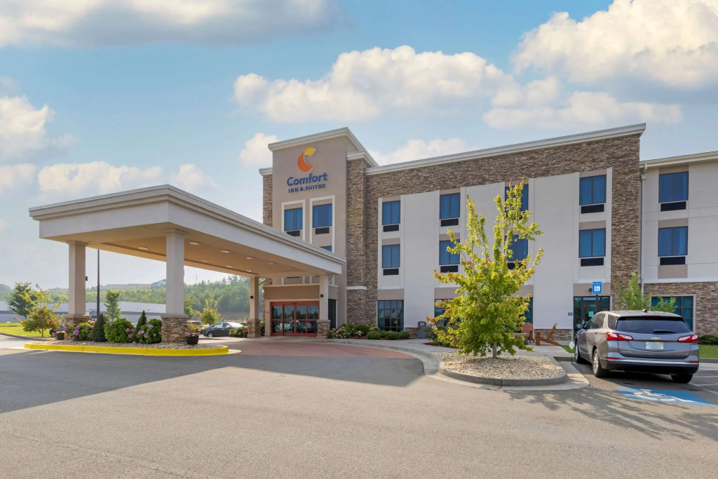 Comfort Inn & Suites East Ellijay