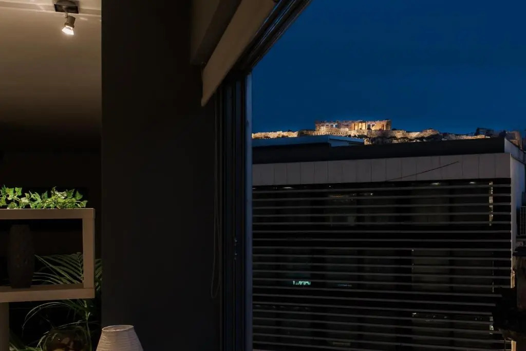 Luxurious apartment Acropolis view, Ermou street