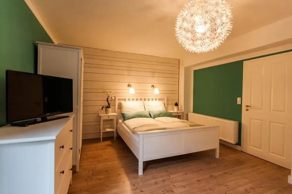 Haus am See B&B