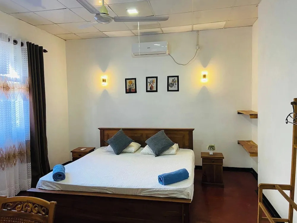 Charming 2-bed Apartment in Weligama