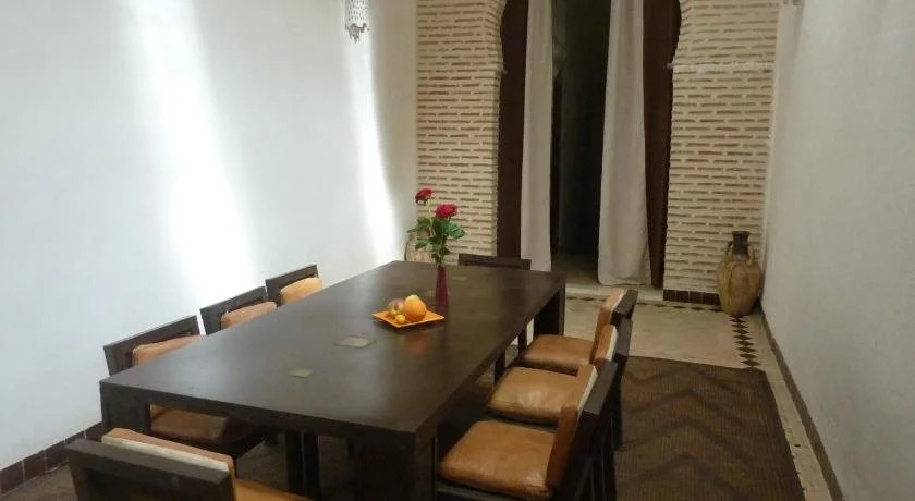 Riad O2