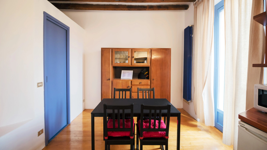Italianway   - Pastrengo 11 B
