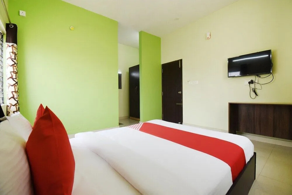 Srigandha Party Hall by OYO Rooms