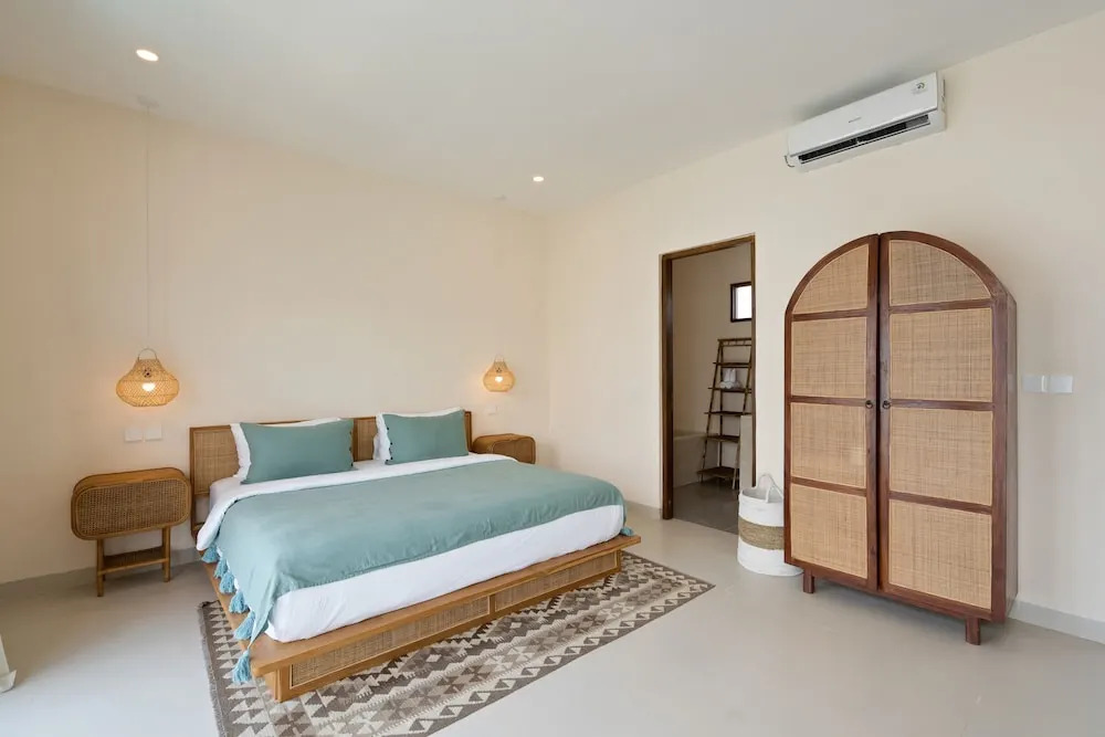 Roselle Villa by Betterplace