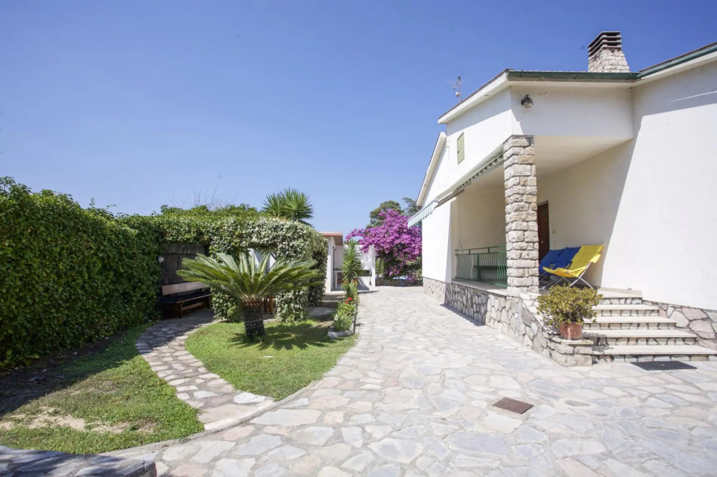 Villa Leo + dependance 10 beds near Portoferraio-VILLA LEO