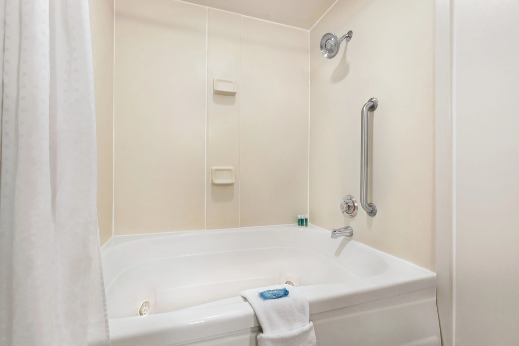 Holiday Inn Express Hotel & Suites Florence I-95 at Hwy 327 by IHG