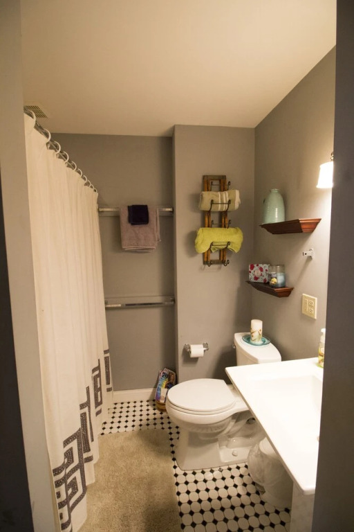 216 E 8th St.  Apartment 1