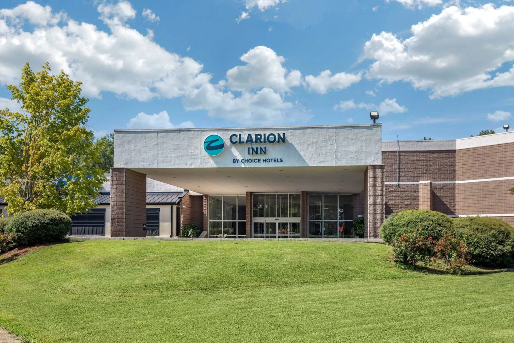 Clarion Inn