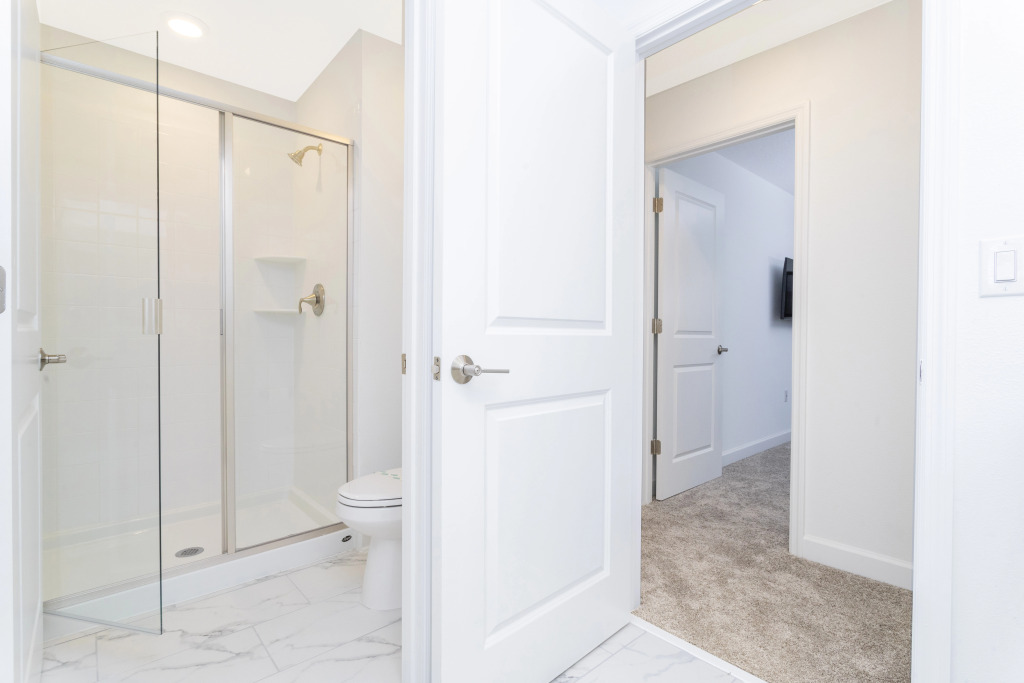 Stunning 4 Bd w/ Pool Close to Disney @ Champions Gate 990