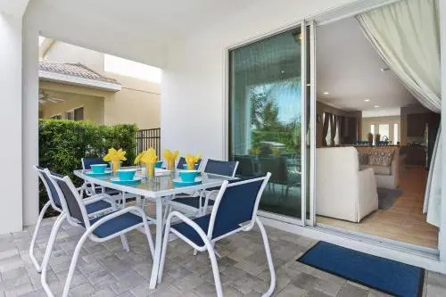 Eight Bedrooms with Pool & Spa 481