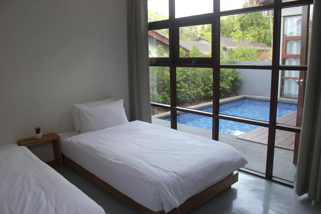 Baan Talay Pool Villa