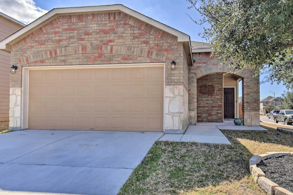 San Antonio Home w/ Patio + Grill Near Seaworld!