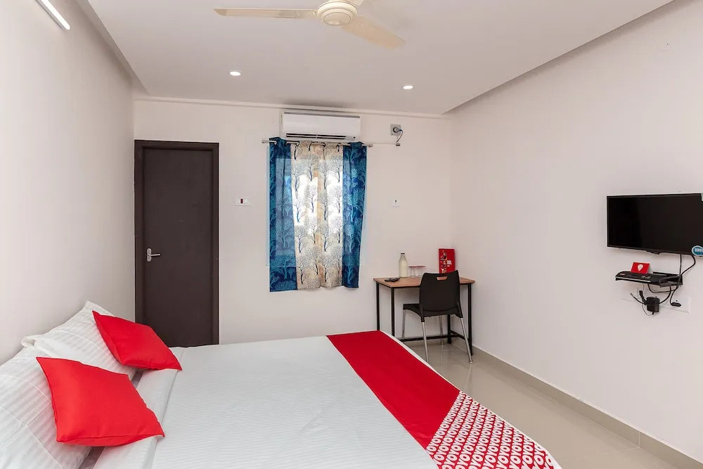 Hotel O Valasaravakkam Near Chandra Metro Mall