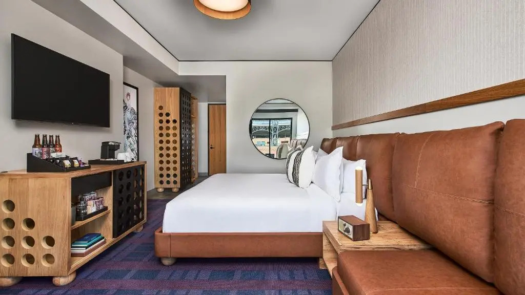 The Rally Hotel at McGregor Square