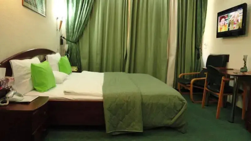 Bucharest Comfort Suites Hotel