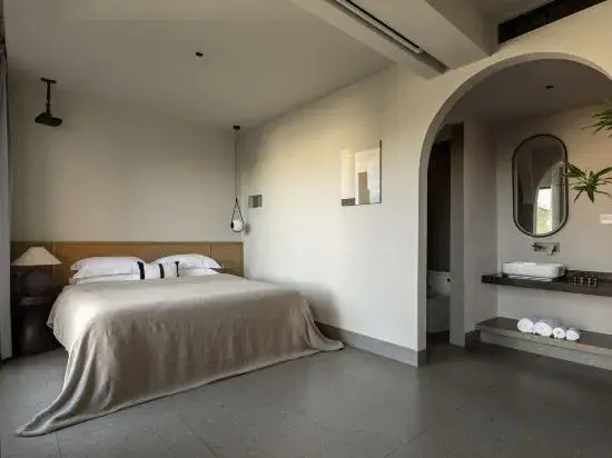 Hometown Lanyue Homestay (Shenzhen Jiaochangwei Seaside Plaza)(故里揽月民宿（深圳较场尾海滨广场店）)