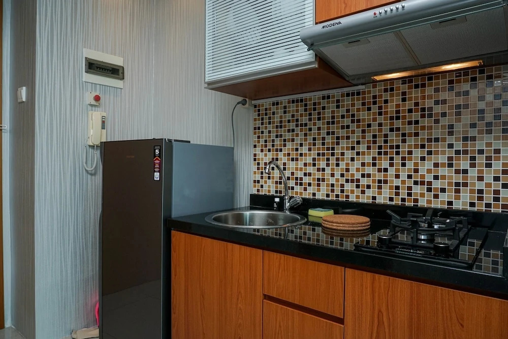 New Furnished and Comfortable Studio Woodland Park Apartment