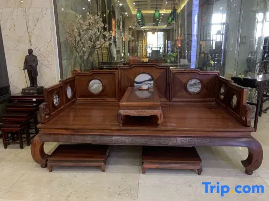 Star River View Royal Hotel (Zhongshan Dayong Hongmu Cultural Expo City Store)