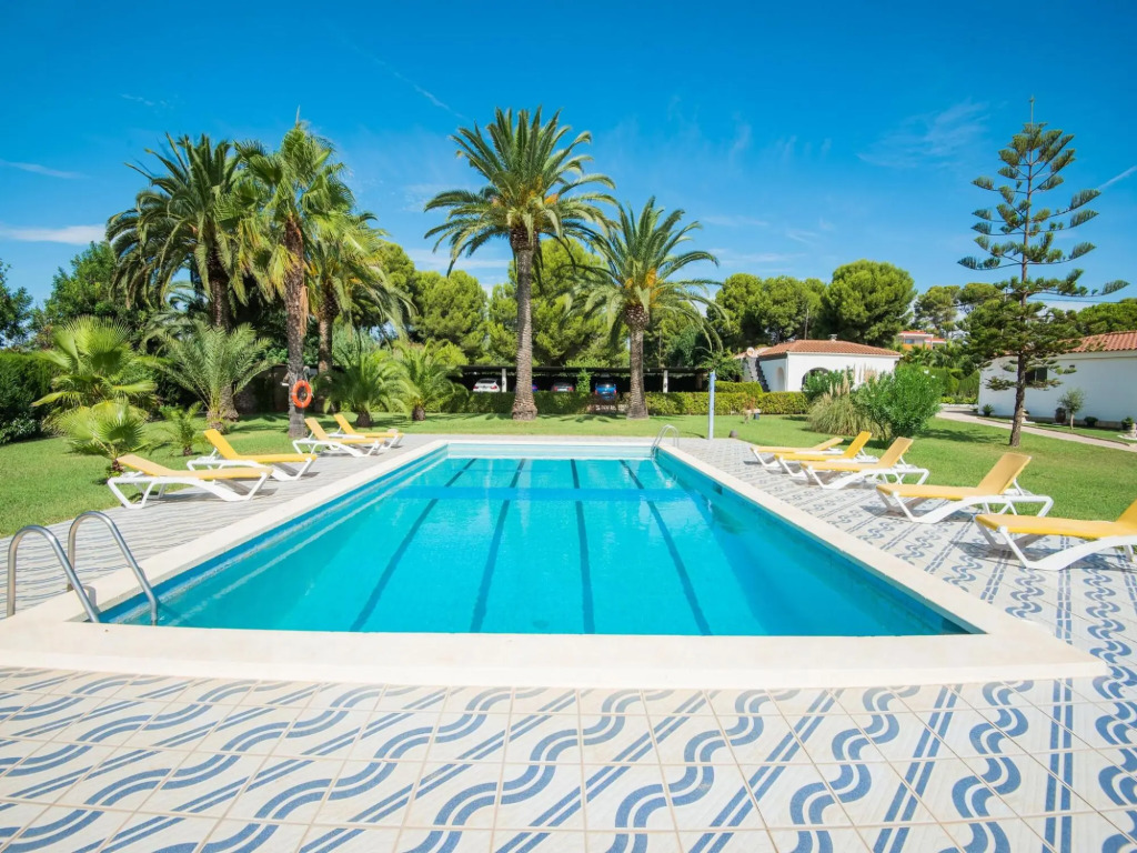 Spacious Holiday Home in Cambrils with Shared Swimming Pool
