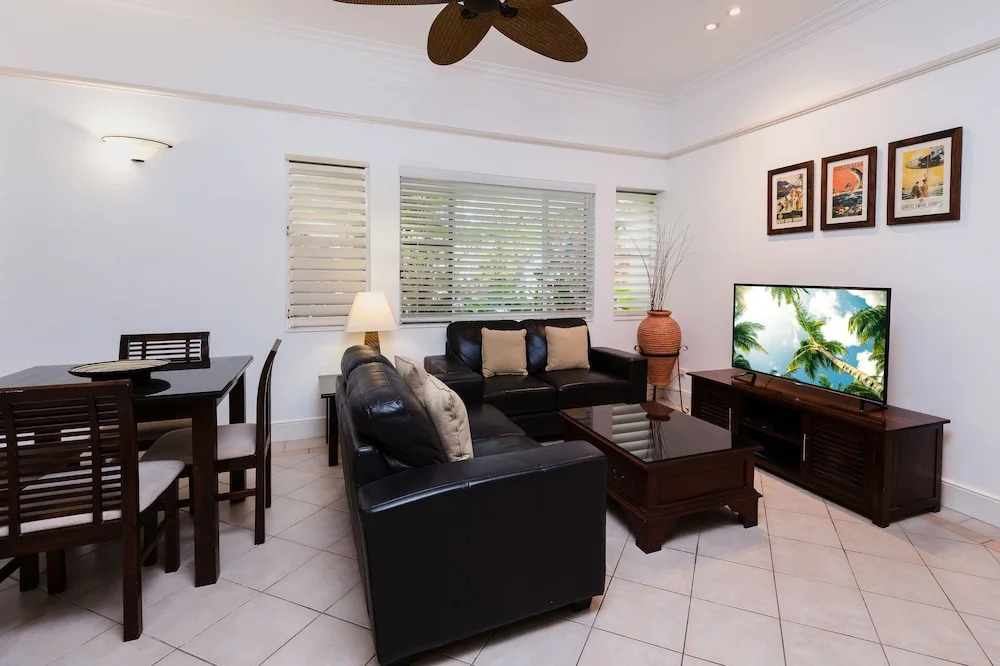 Villa Beach Palm Cove