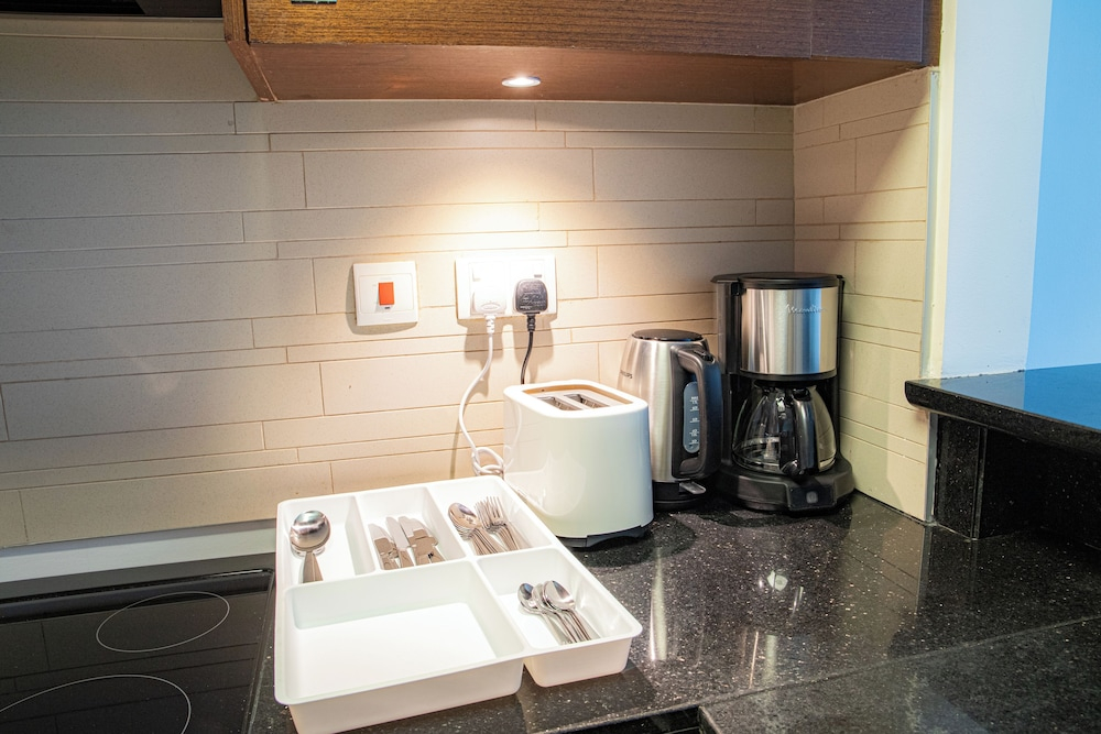 Bloomfields Fantastic 1BR in Gate Tower