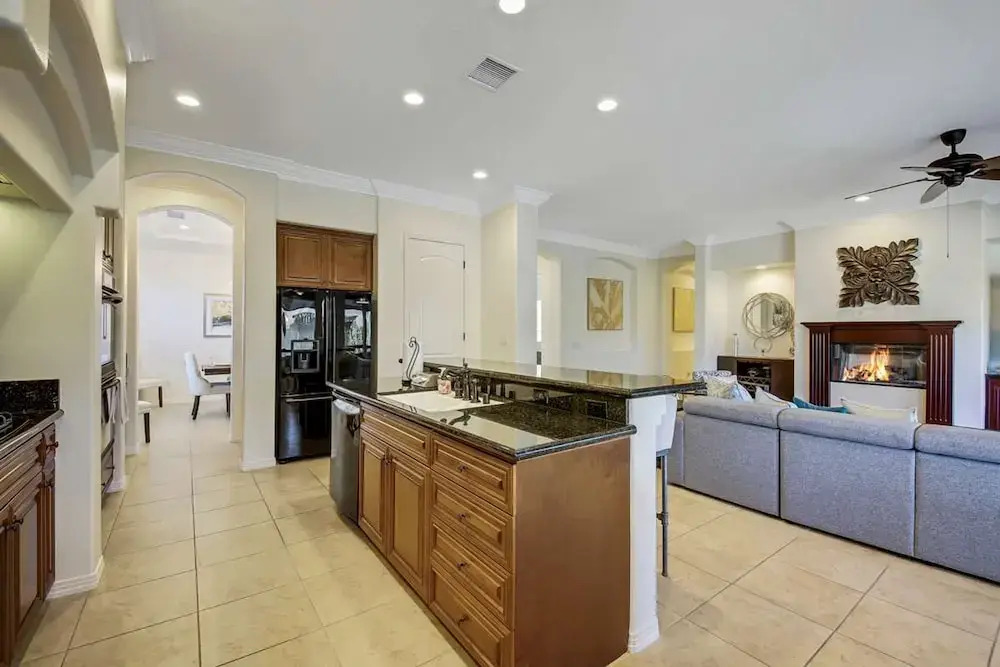 Elegant Desert Oasis Near Coachella Palm Springs