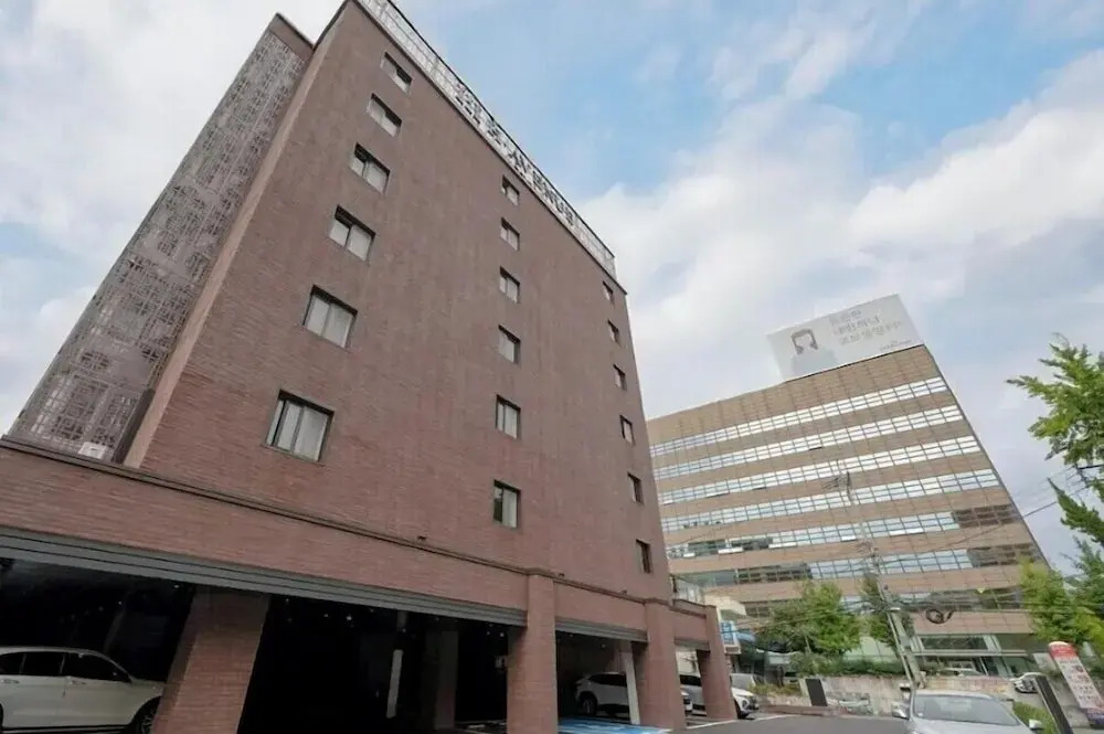 H Avenue Hotel Jeonju Terminal