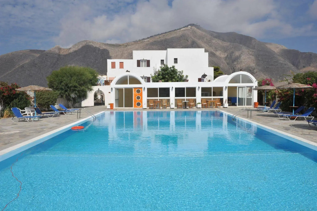 Santa Irini Hotel