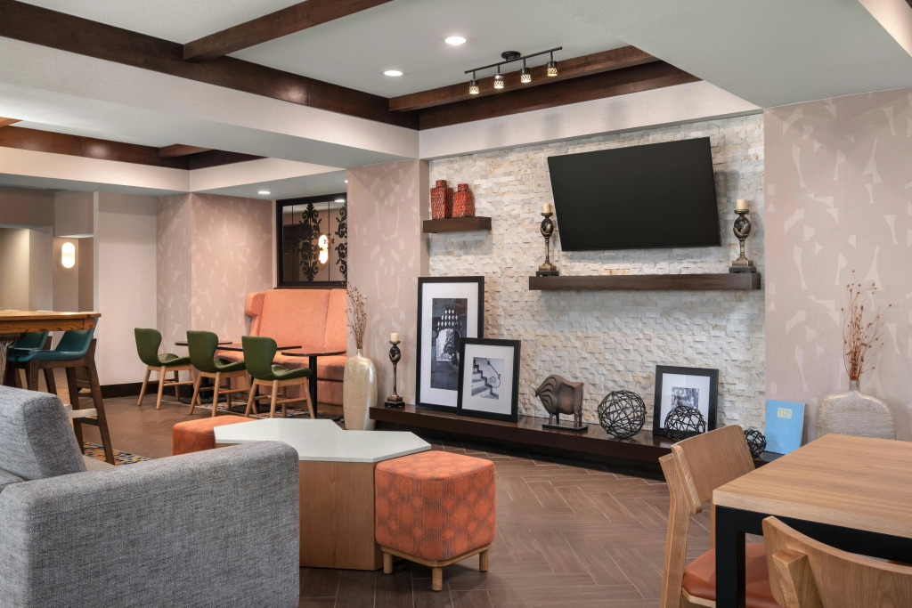 Hampton Inn & Suites Fresno