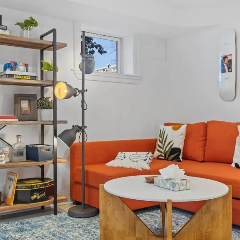 Stone s Throw From Capitol Hill Free Parking