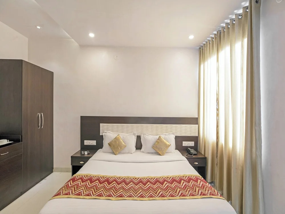 Hotel Anchal Villa By YB Hotel