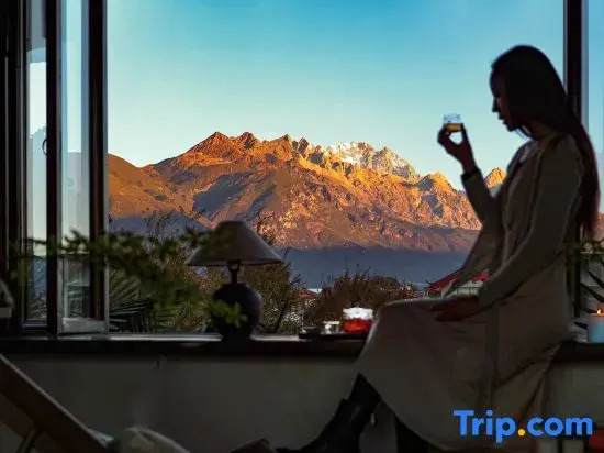 Lijiang Sadhu Inn