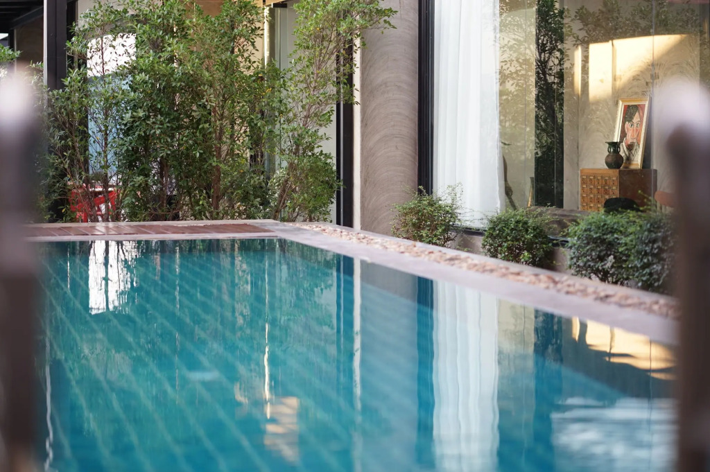 S 2 Modern Boutique Hotel