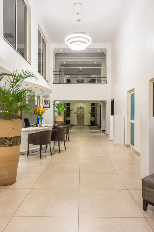 Leola Hotel lkeja