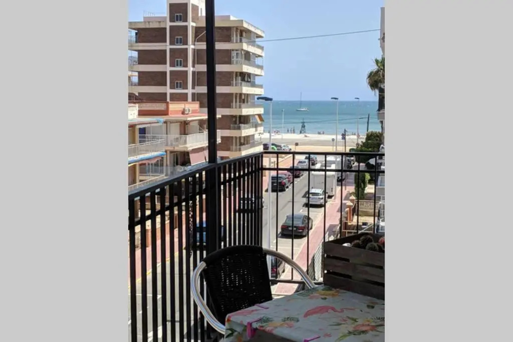 Apartamento H9 Gran Playa con vistas al mar