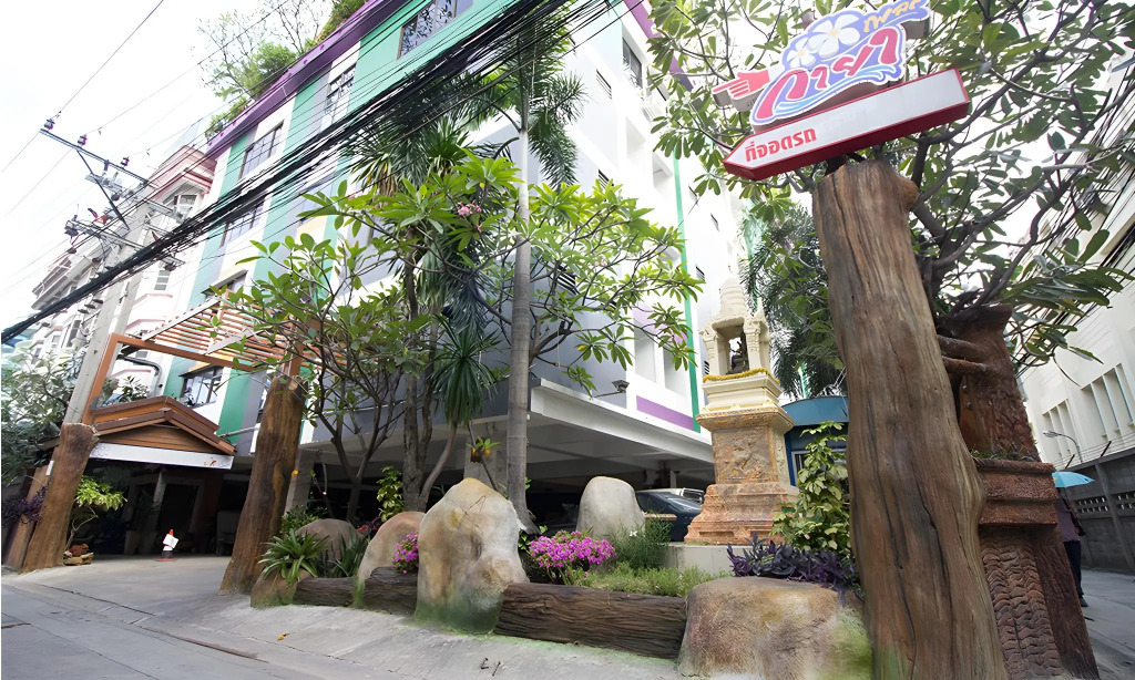 Kaya Place
