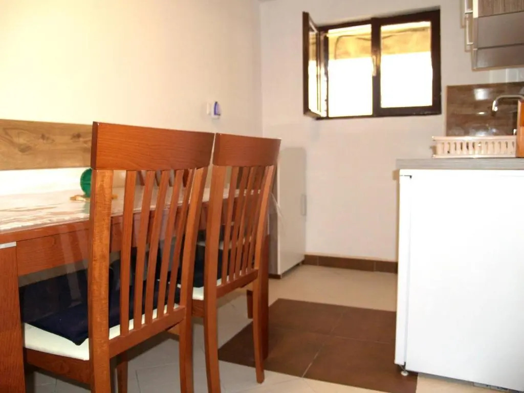 One Bedroom Apartment Alma, Sleeps 4