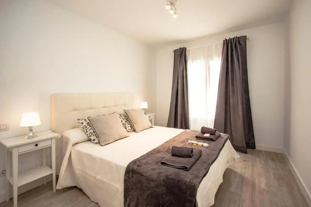 Flower Beach Suite 7