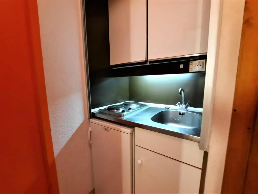 Appartement Les Menuires, 1 pièce, 2 personnes - FR-1-452-216