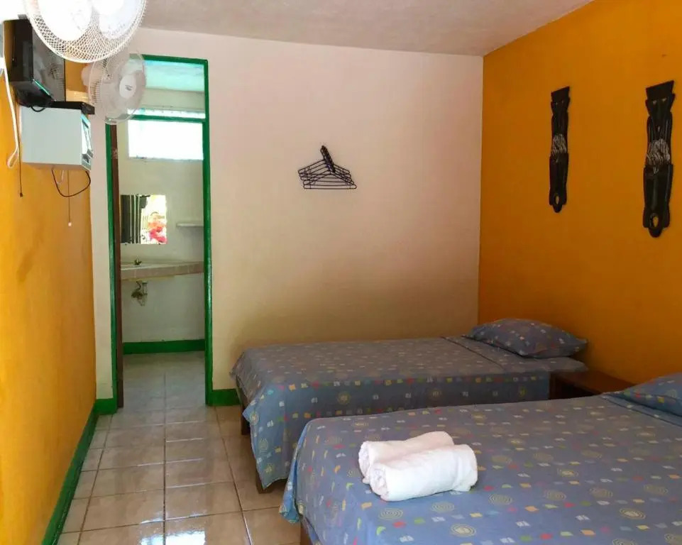 Cabinas Manzanillo Caribe