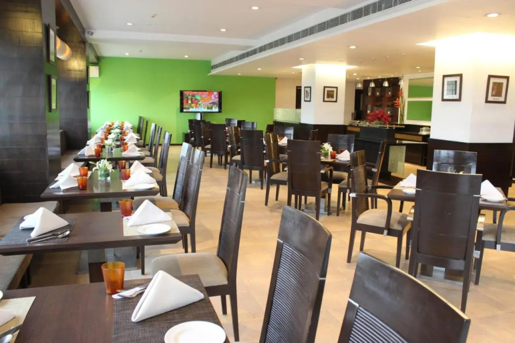 Hotel The Hans - Connaught Place, New Delhi