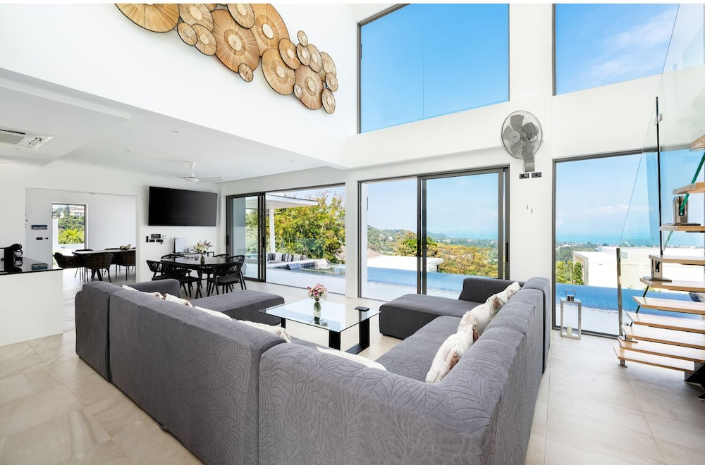 Luxury 5 Bedroom Modern Villa! KBR17