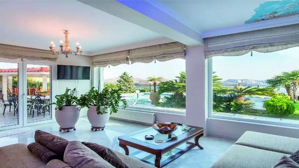 Villa Saronikos