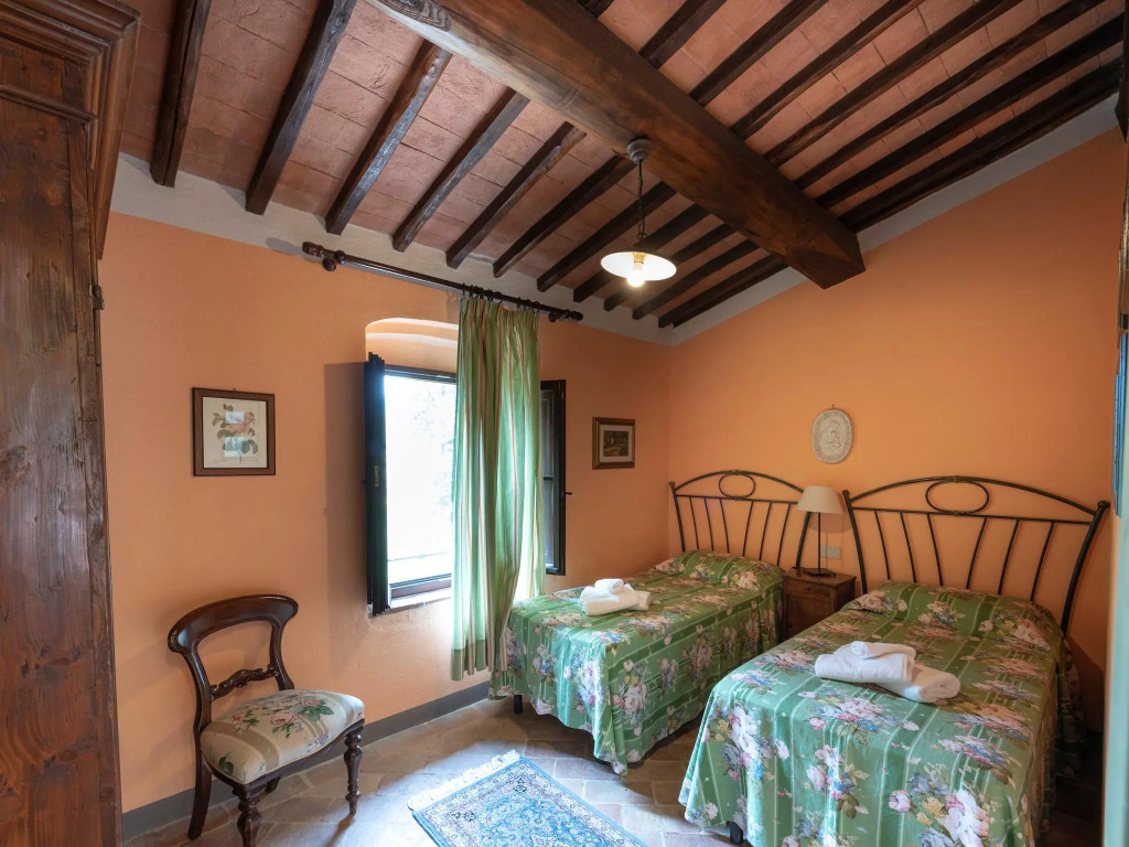Apartment in Chianti With Pool ID 450