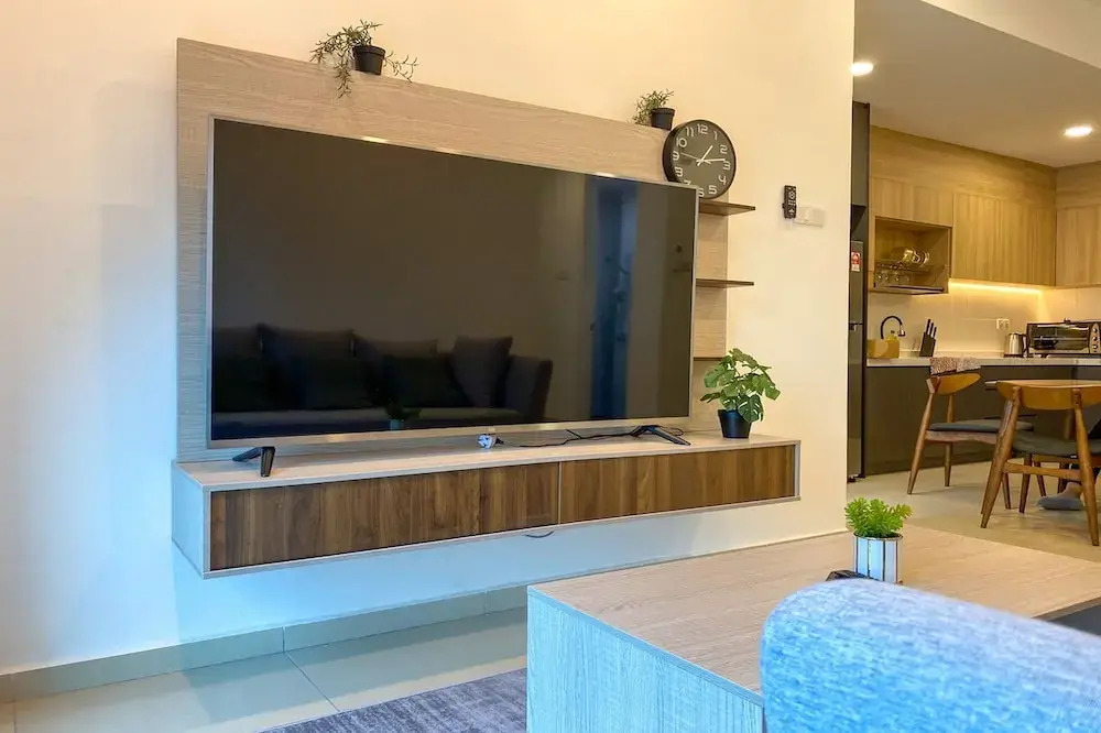 Reizz Residence by Greenhome