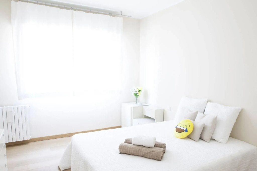Alessia's Flat - Bright and Spacious