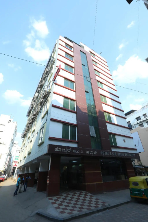 OYO 373 Hotel Grand Inn