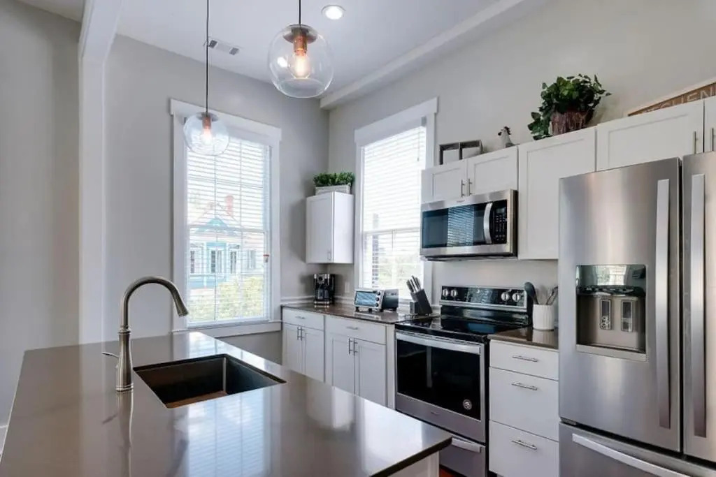 111 Waldburg street Beautifully Renovated Historic 5 bedroom 5 bath