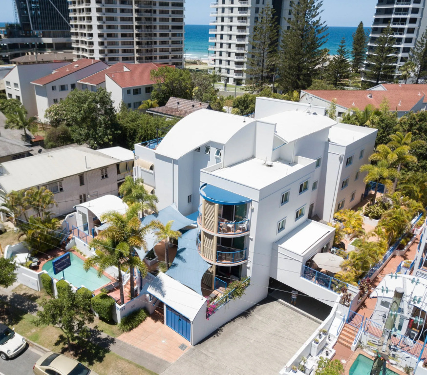 Surfers Beach Resort One