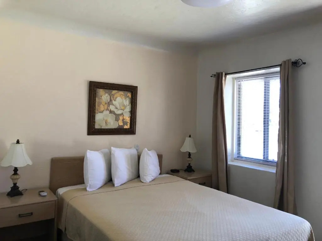 Arizona 9 Motor Hotel